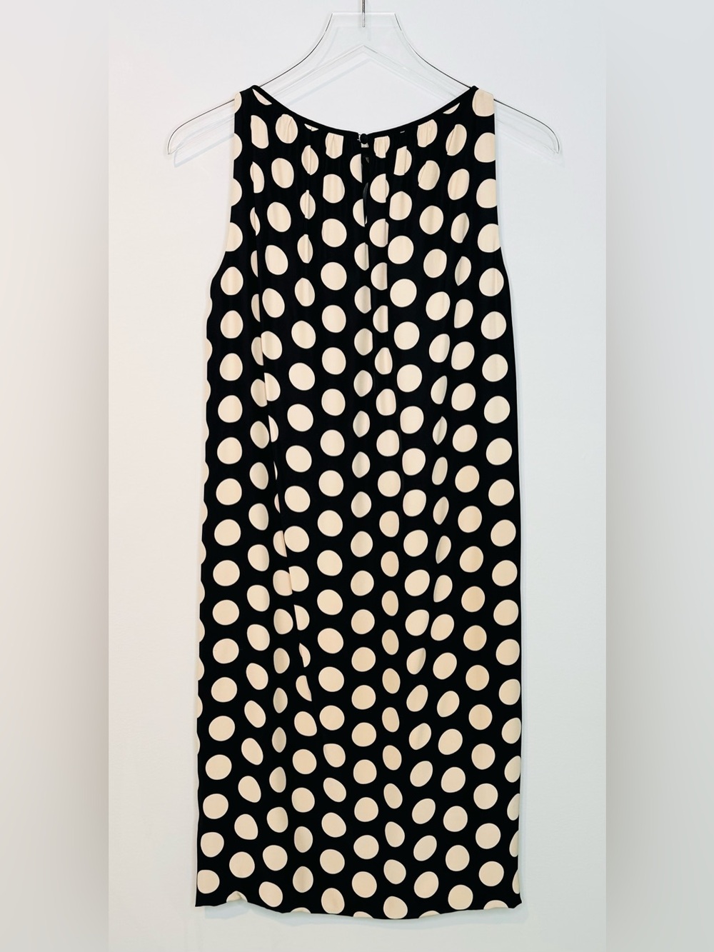 Akris Punto Black Cream Polka Dot Silk Sleeveless Shift Dress - Picture 2 of 11